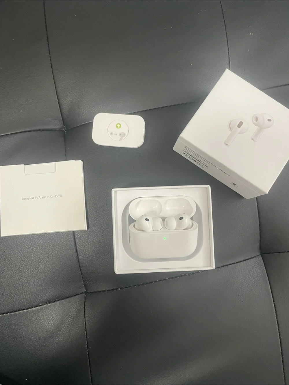 Apple White True Wireless Earbuds with Charging Case